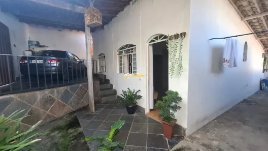 Casa com 3 Quartos à venda, 230m² no Bom Jesus, Contagem