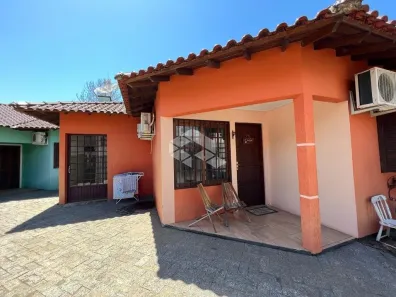 Casa com 2 Quartos à venda, 71m² no Castelo Branco, Santa Cruz do Sul