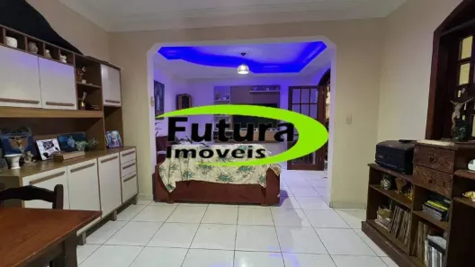 Casa com 4 Quartos à venda, 168m² no Tirol (Barreiro), Belo Horizonte