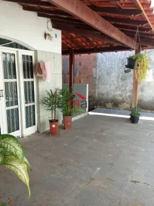 Casa com 3 Quartos à venda, 250m² no Ressaca, Contagem