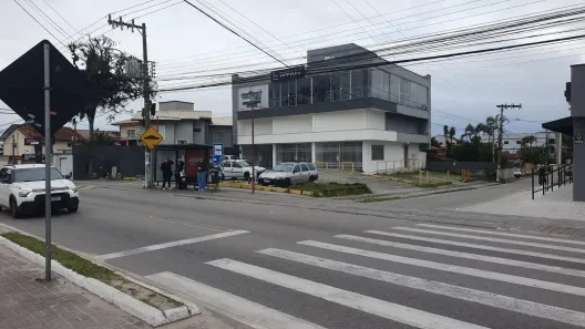 Ponto Comercial para alugar, 247m² no Ingleses do Rio Vermelho, Florianópolis