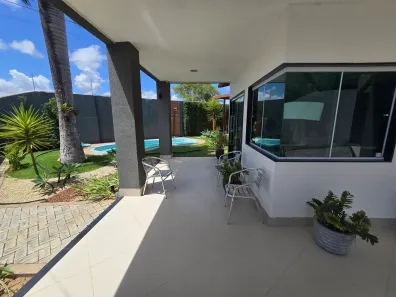 Casa com 4 Quartos à venda, 500m² no Candelária, Natal
