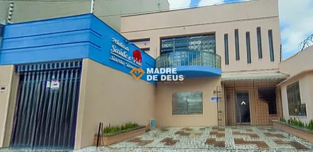 Casa com 3 Quartos à venda, 263m² no Guararapes, Fortaleza