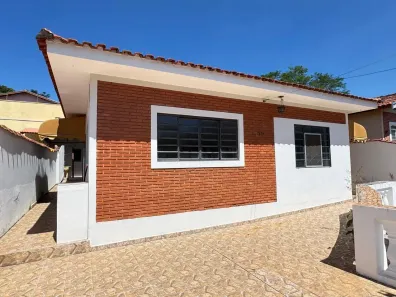 Casa com 3 Quartos à venda, 126m² no Centro, Águas de São Pedro