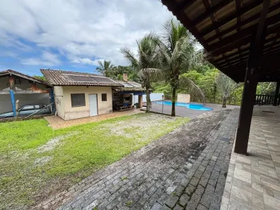 Fazenda/Sítio com 5 Quartos à venda, 240m² no , Itariri