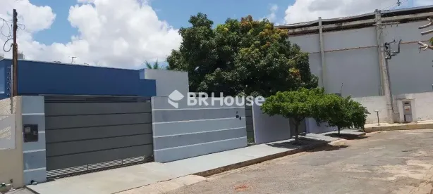 Casa de Condomínio com 3 Quartos à venda, 230m² no Jardim Petrópolis, Cuiabá
