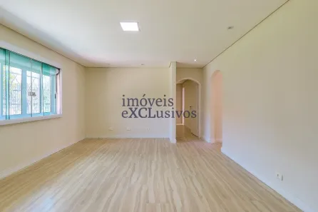 Casa com 3 Quartos para alugar, 300m² no Centro, São José dos Pinhais