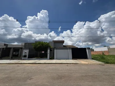 Casa com 3 Quartos à venda, 225m² no Jardim Luciana, Primavera do Leste