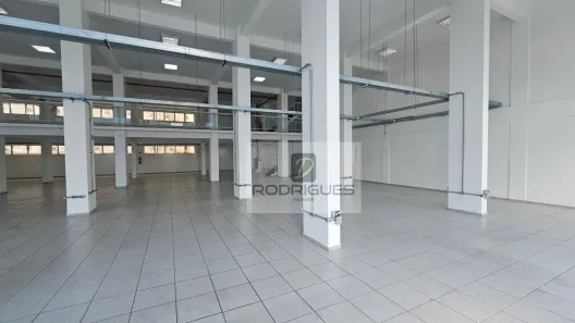 Prédio Comercial para alugar, 4135m² no Centro, Diadema