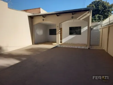 Casa com 3 Quartos à venda, 150m² no Centro, Anápolis