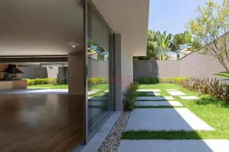 Sobrado com 4 Quartos à venda, 371m² no Alto de Pinheiros, São Paulo