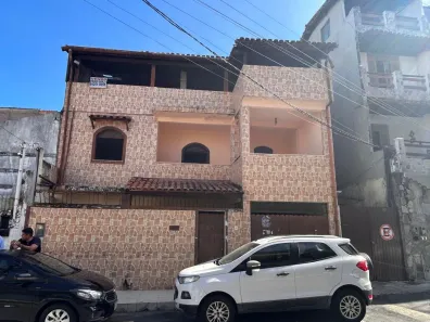 Casa com 4 Quartos à venda, 450m² no Boca do Rio, Salvador