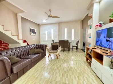 Casa com 3 Quartos à venda, 200m² no Jardim Glória, Juiz de Fora