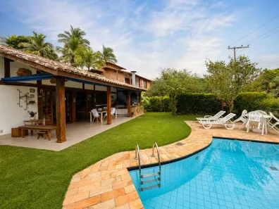 Casa com 4 Quartos para alugar, 220m² no Feiticeira, Ilhabela