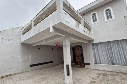 Casa com 3 Quartos à venda, 216m² no Jardim Yara, São Paulo