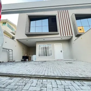 Sobrado com 3 Quartos à venda, 100m² no Morretes, Itapema