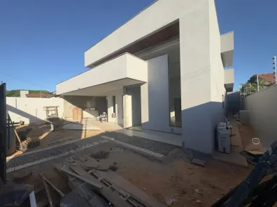 Casa com 3 Quartos à venda, 200m² no Plano Diretor Sul, Palmas