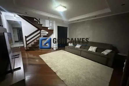 Sobrado com 3 Quartos para alugar, 190m² no Parque das Nações, Santo André