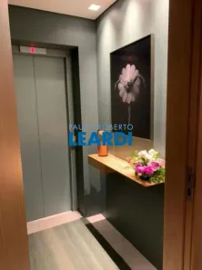 Apartamento com 3 Quartos à venda, 181m² no Jardim das Acácias, São Paulo