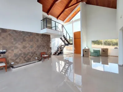 Casa com 4 Quartos à venda, 1100m² no Alto do Capivari, Campos do Jordão