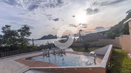 Casa com 5 Quartos à venda, 600m² no São Francisco, Niterói