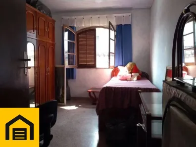 Sobrado com 3 Quartos à venda, 157m² no Vila Dirce, Mauá