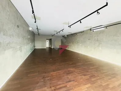 Sala Comercial para alugar, 180m² no Centro, Taubaté