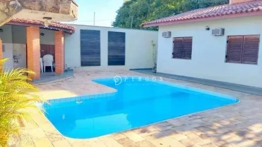 Casa com 5 Quartos para venda ou aluguel, 350m² no Jardim Siesta, Jacareí