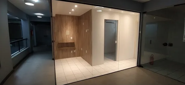 Sala Comercial à venda, 13m² no Kobrasol, São José