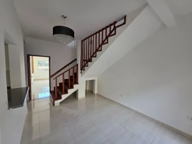 Casa com 5 Quartos à venda, 250m² no Santa Rosa, Londrina