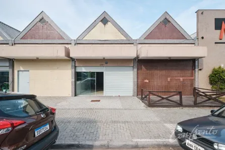 Ponto Comercial para alugar, 330m² no Uberaba, Curitiba