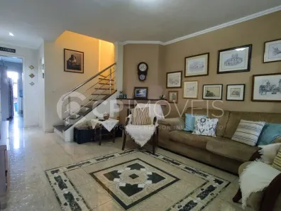 Casa com 4 Quartos à venda, 249m² no Jardim Itu, Porto Alegre