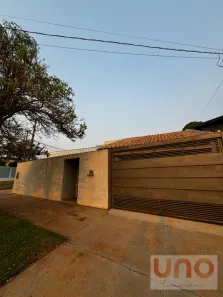 Casa com 3 Quartos à venda, 197m² no Monte Castelo, Campo Grande