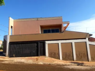 Sobrado com 3 Quartos à venda, 266m² no Vila Planalto, Campo Grande