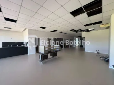 Sala Comercial para alugar, 200m² no Vigilato Pereira, Uberlândia