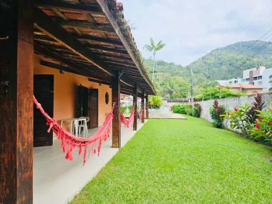 Casa com 3 Quartos à venda, 150m² no Praia Grande, Ubatuba