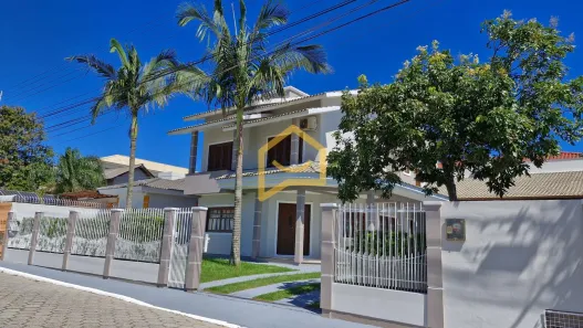 Casa com 3 Quartos à venda, 240m² no Ingleses do Rio Vermelho, Florianópolis