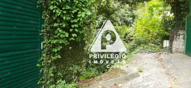 Lote/Terreno à venda, 740m² no Cosme Velho, Rio de Janeiro