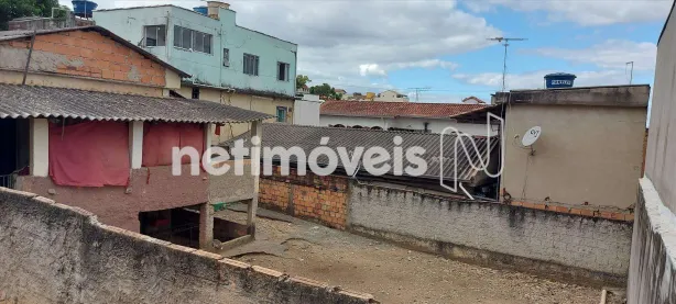 Casa com 3 Quartos à venda, 132m² no Copacabana, Belo Horizonte