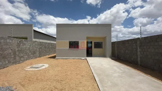 Casa com 2 Quartos à venda, 250m² no Santa Júlia, Mossoró
