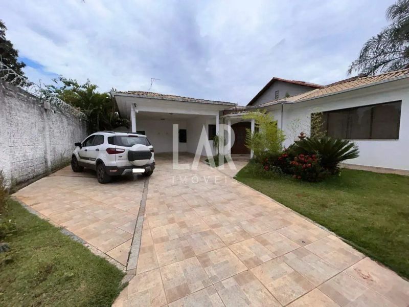 Casa com 4 quartos — Bandeirantes (Pampulha), Belo Horizonte