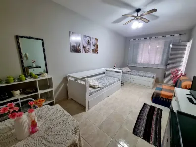 Kitnet com 1 Quarto à venda, 37m² no Embaré, Santos