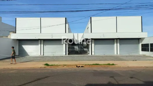 Ponto Comercial para alugar, 33m² no Shopping Park, Uberlândia