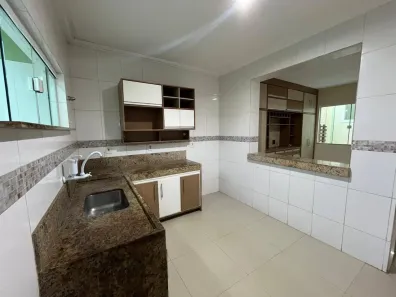 Casa com 3 Quartos à venda, 126m² no Jardim Vitória, Macaé