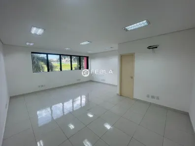 Sala Comercial para alugar, 37m² no Vila Santo Antônio, Americana