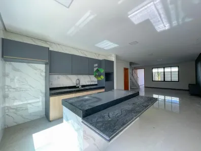 Sobrado com 4 Quartos à venda, 270m² no Três Barras, Contagem
