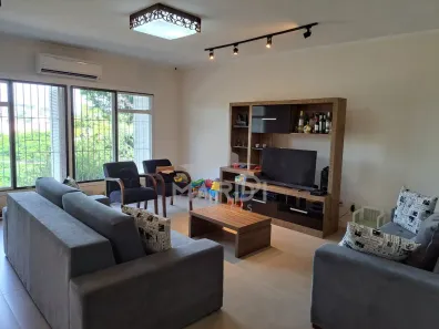Casa com 5 Quartos à venda, 360m² no Medianeira, Porto Alegre