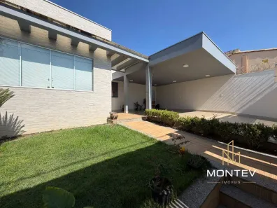 Casa com 3 Quartos à venda, 200m² no Santa Rosa, Divinópolis
