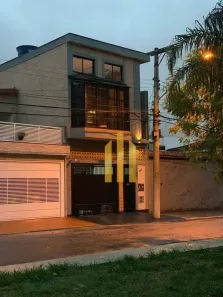 Casa com 5 Quartos à venda, 230m² no Jardim Guanca, São Paulo