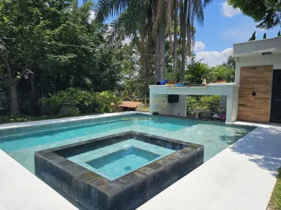 Casa com 8 Quartos para alugar, 600m² no Chácara Monte Alegre, São Paulo